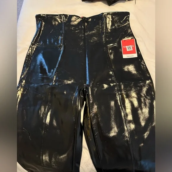 Black patent leather SPANX leggings - Picture 2 of 5